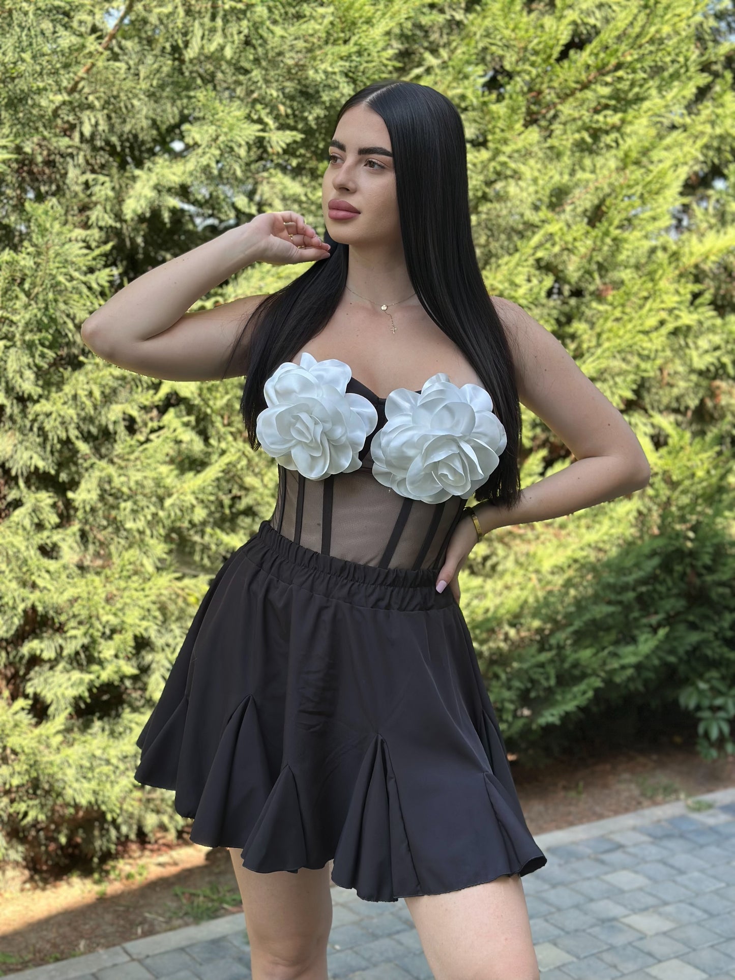 Corset flower